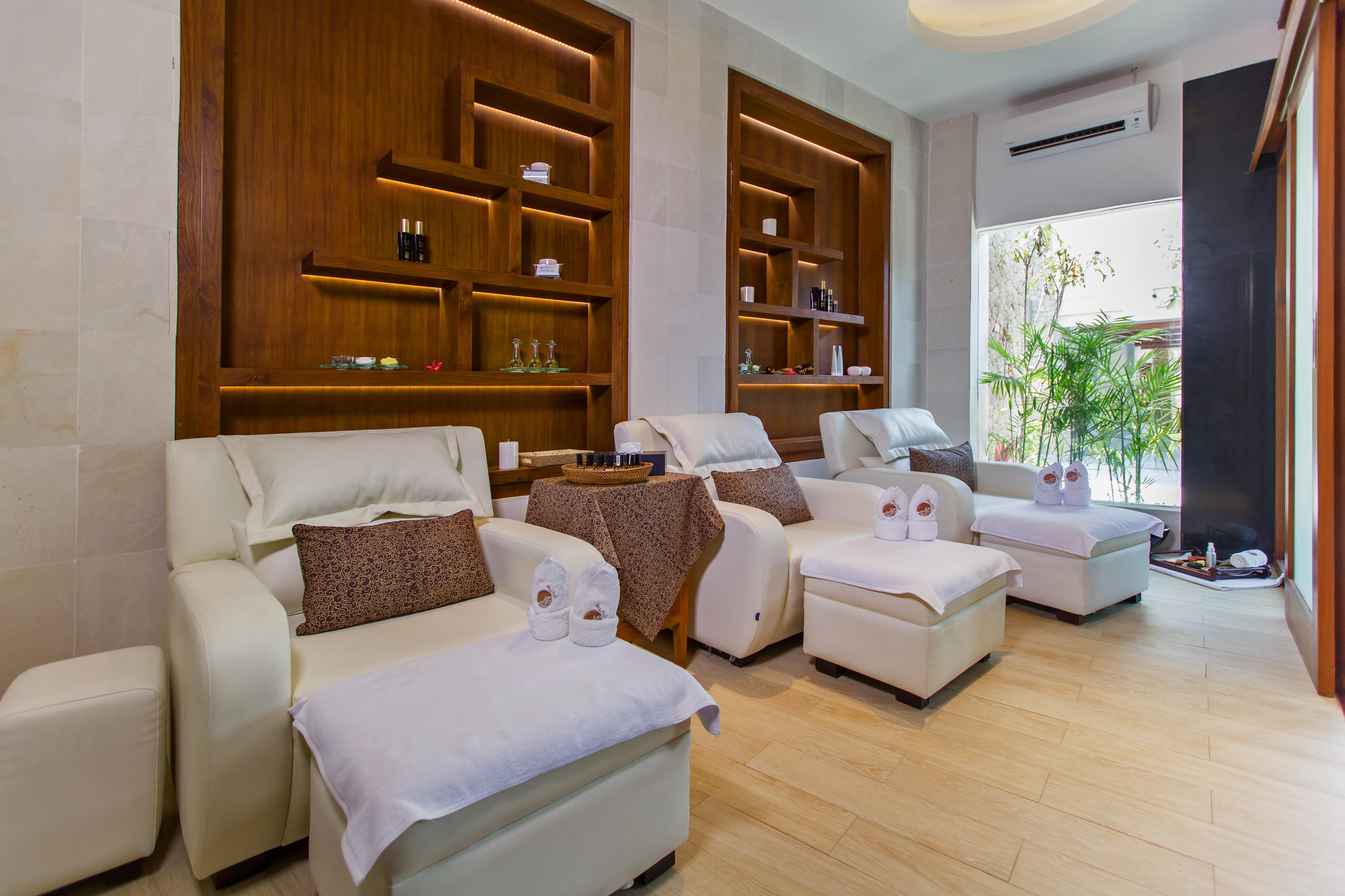 The Leaf Luxury Villa