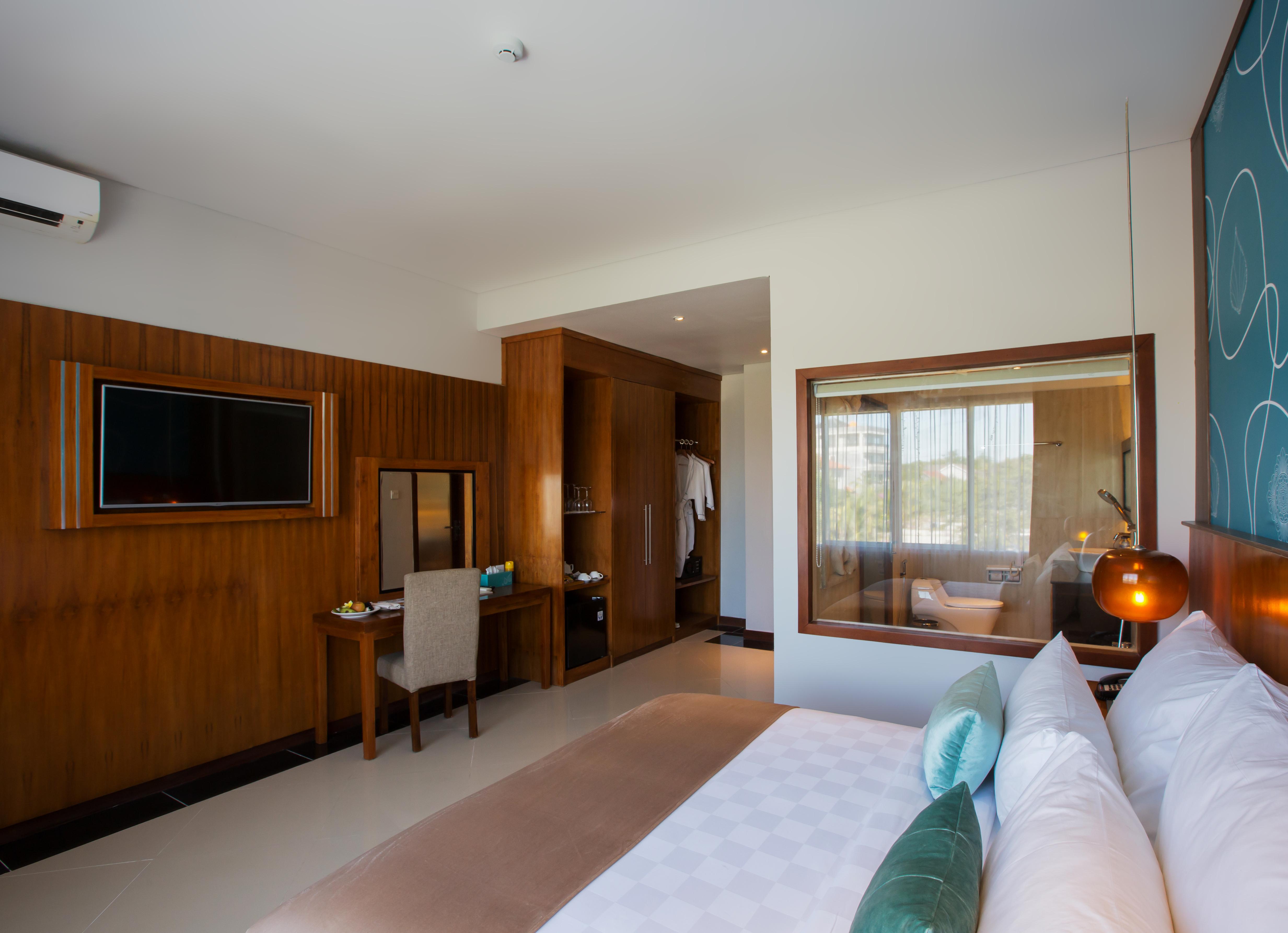 The Leaf Luxury