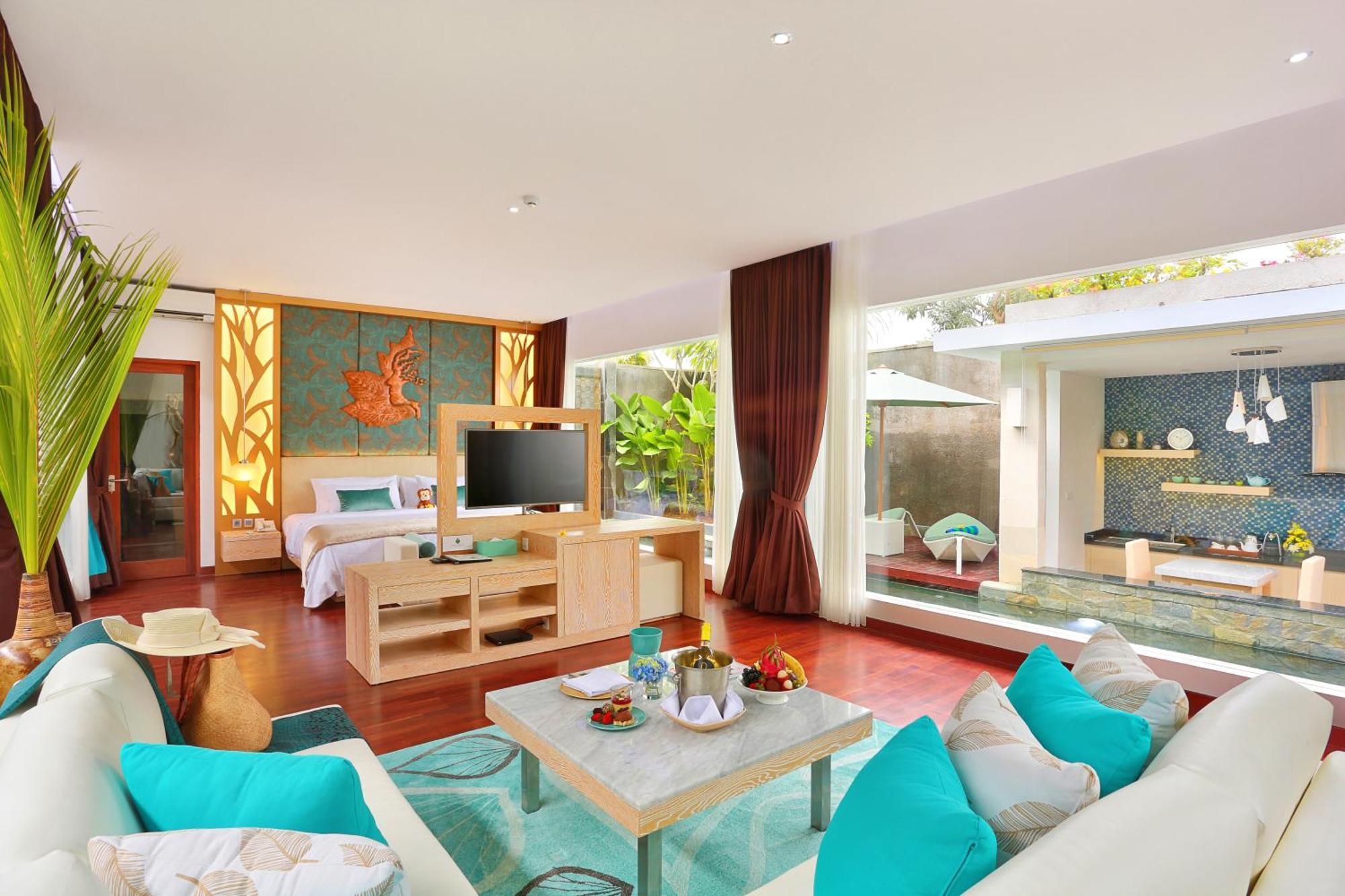 The Leaf Luxury *