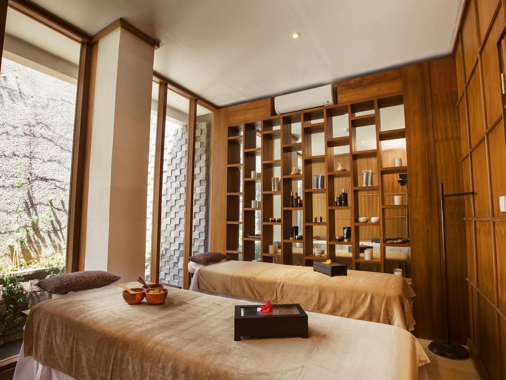 The Leaf Luxury